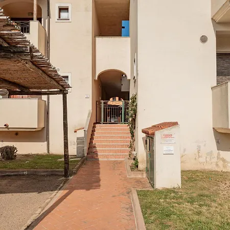 Apartment Studio's Pavese Olbia