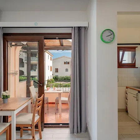 Studio's Pavese, Aeroporto * Olbia