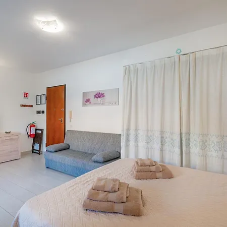 Studio's Pavese Apartment Olbia