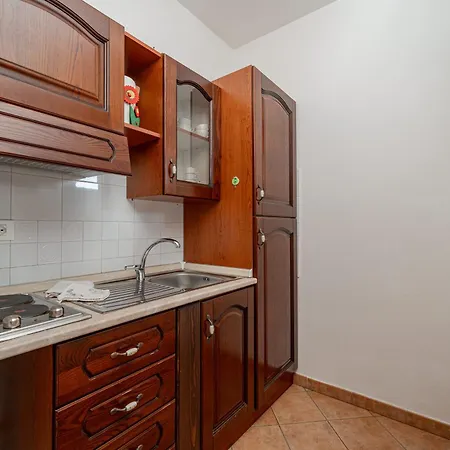 Apartment Studio's Pavese Olbia