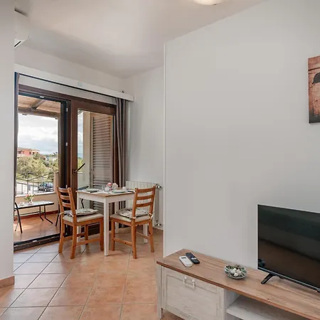 Apartment Studio's Pavese *