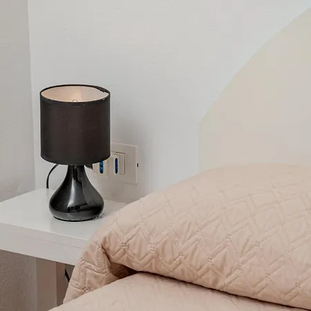 Studio's Pavese אולביה