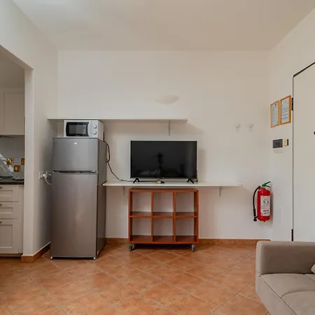Studio's Pavese, Aeroporto Apartment