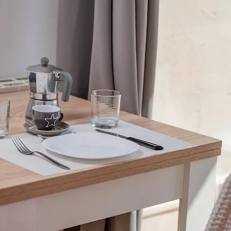 Studio's Pavese * אולביה